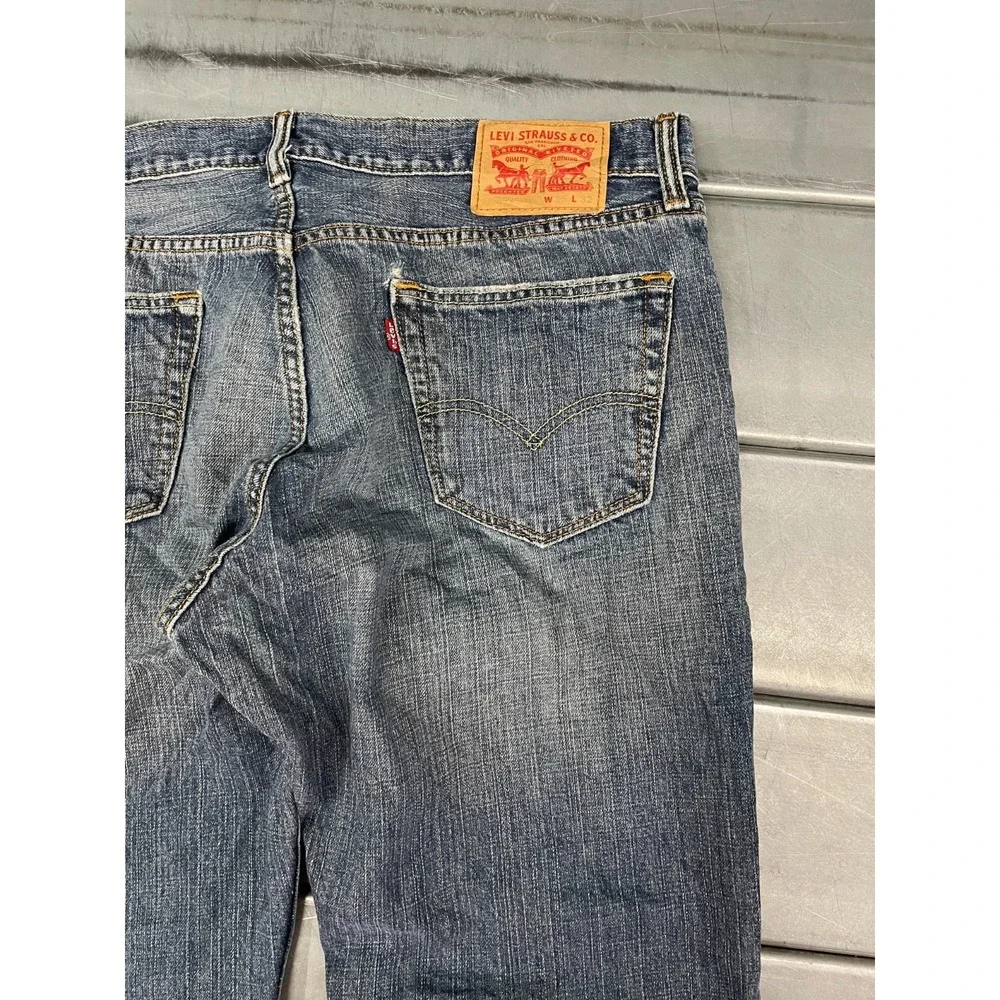 Levis levis 559